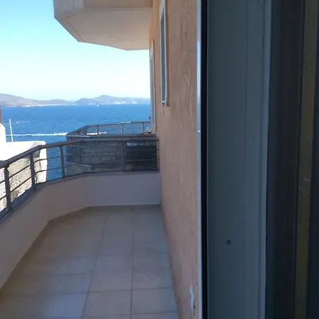Apartment Saranda Beach Apartmán Sarandë